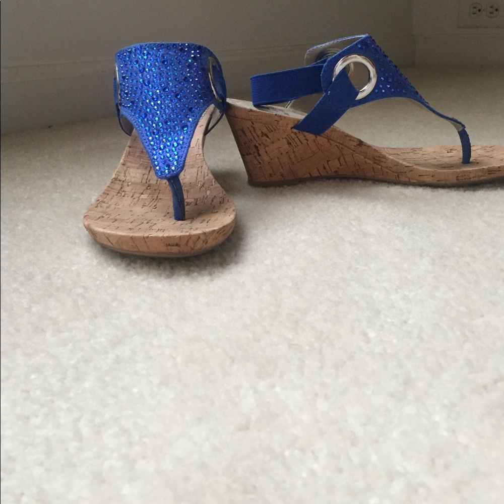 While Mountain sandals